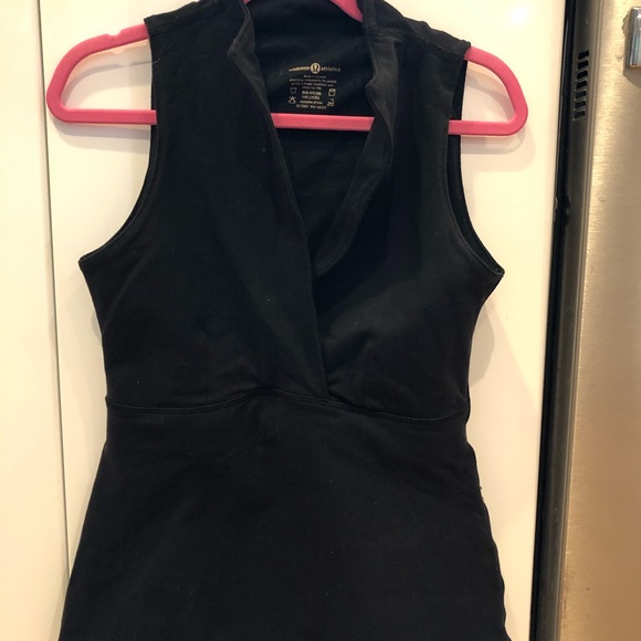 Lululemon black Whisper tank.  Size 6 (runs small) - Picture 2 of 4